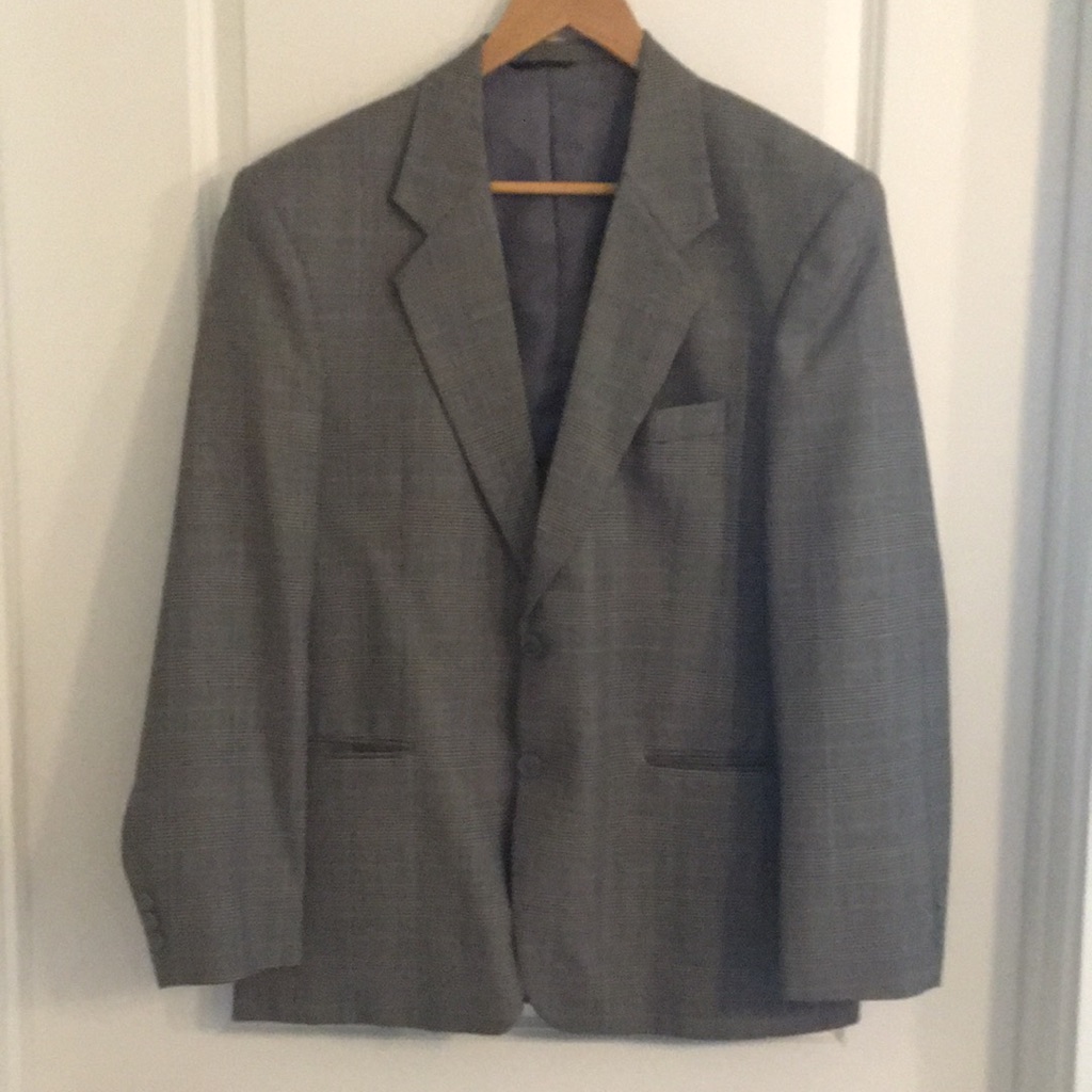 Tony’s Fashion House Suit Coat